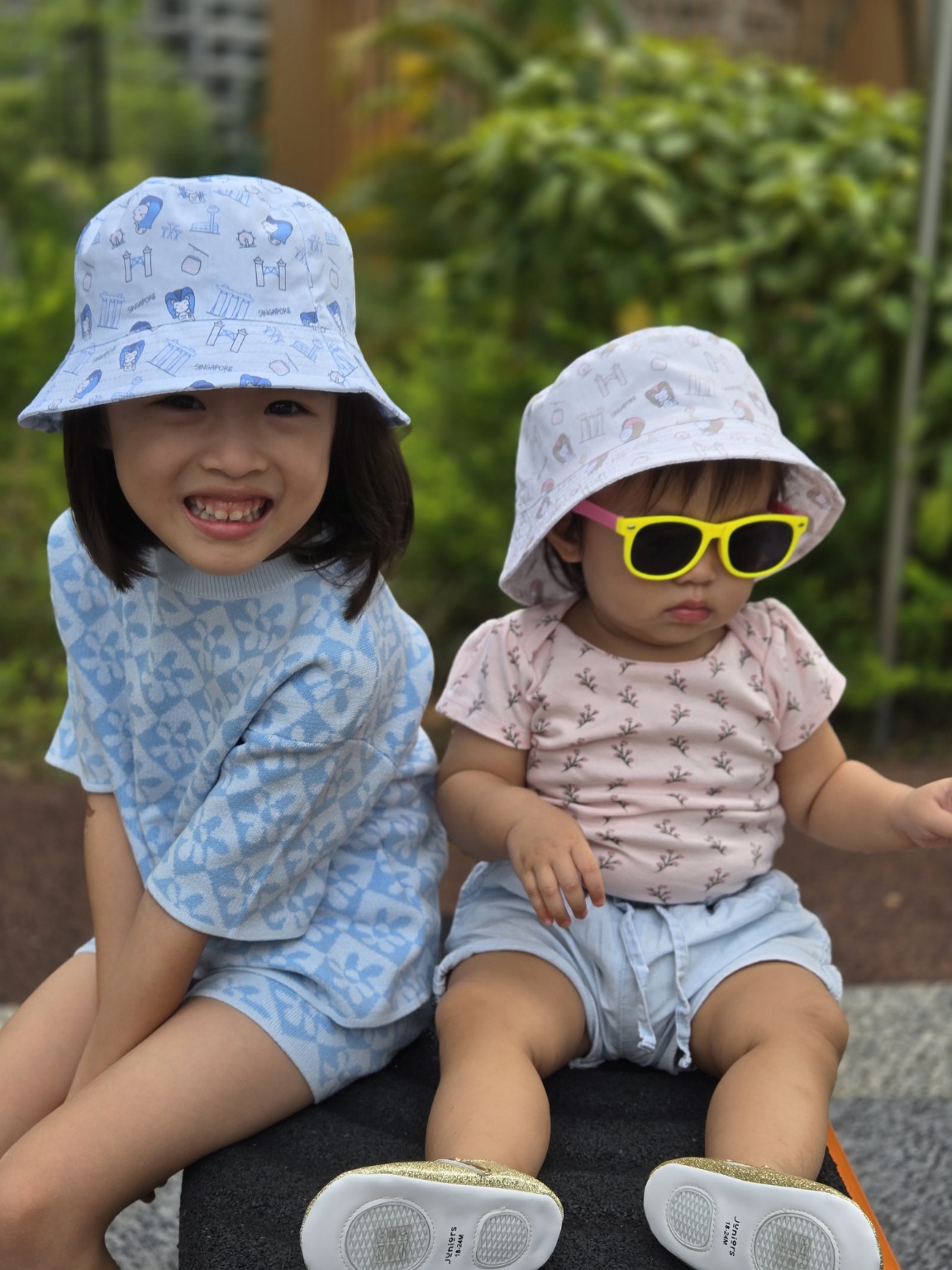 Children wearing bucket hats